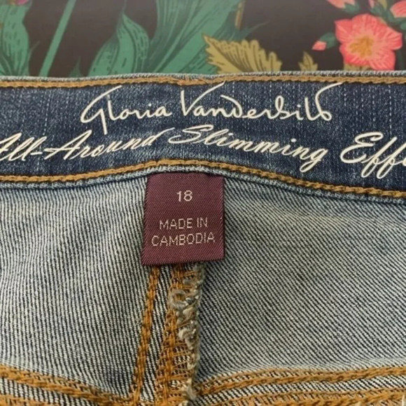 Gloria Vanderbilt All Around Slimming Amanda Jean Shorts Plus Size 18 - Picture 6 of 9